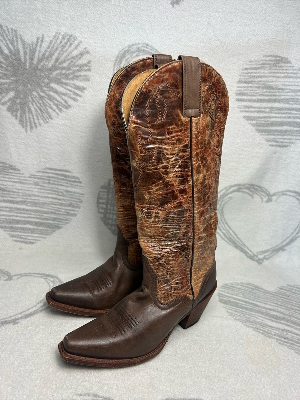 Sterling River Womans Tall Sz 6 brown crackling Tye Dye leather style Boots